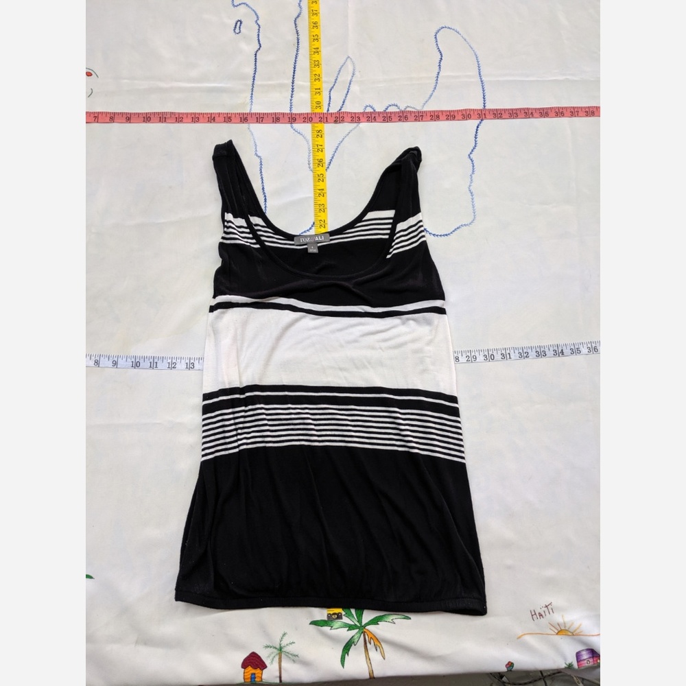 Roz & Ali Size Small Stretchy Tank Top